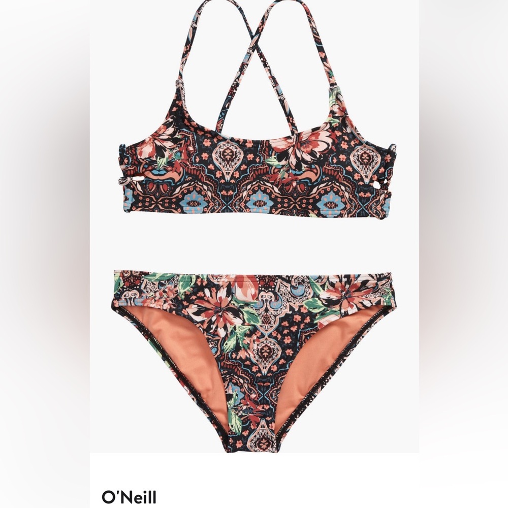 O’Neill girl’s bikini 👙